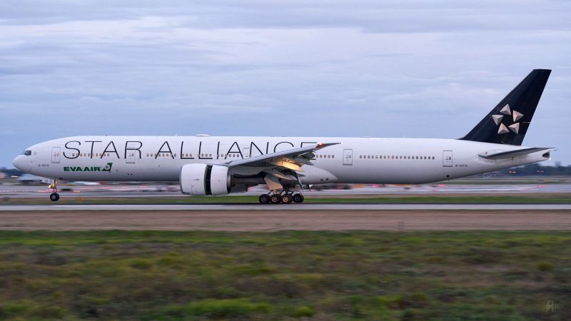 RK_190908_A7RIII_204185