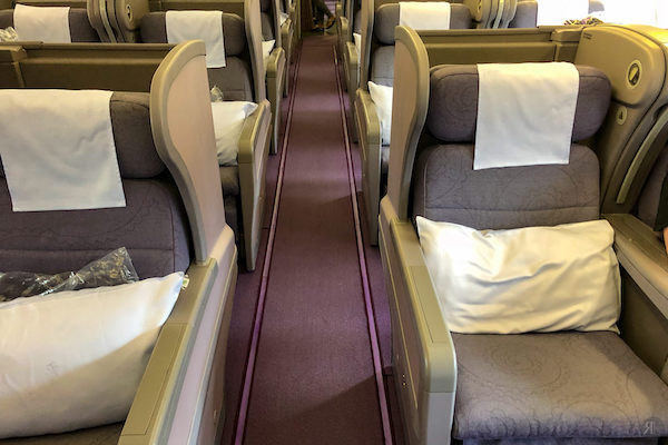 中华航空: 空客A330-300 亚洲区域商务舱