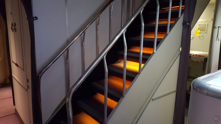 中华航空: 波音747-400曾今的国际商务舱