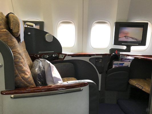 中华航空: 波音747-400曾经的国际头等舱